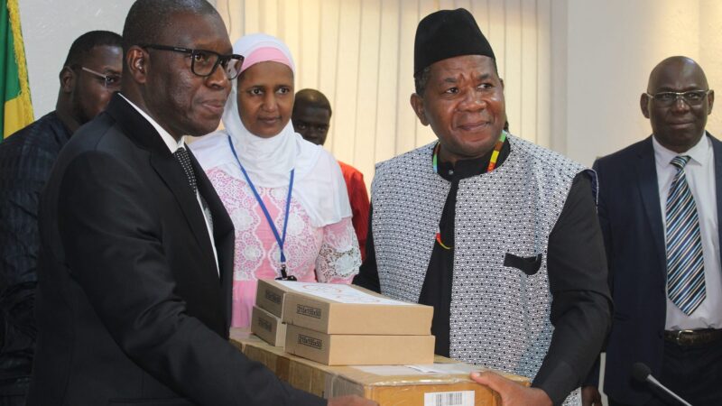 Robotique : L’UNESCO remet des équipements de robotique au Centre Robots-Mali