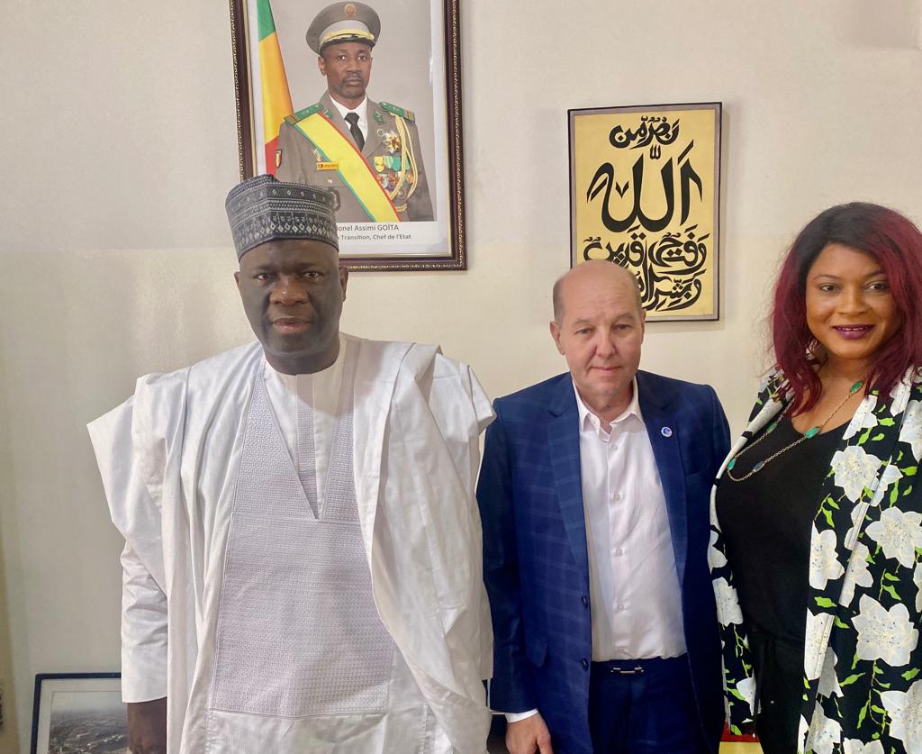 CCIM : Le président Madiou SIMPARA reçoit en audience le Président du Groupe AMS (Algérie), Akli Ait AHCENE