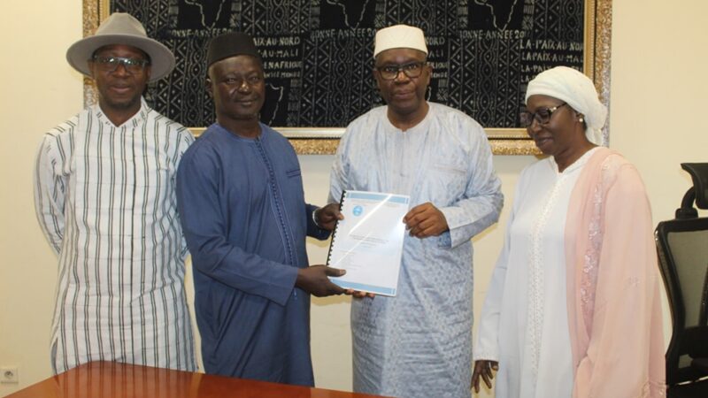 FUTURE UNIVERSITE VIRTUELLE DU MALI : Le projet d’Étude de cadrage stratégique présenté au ministre Pr. Amadou Keita