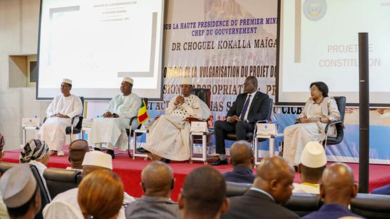 Le gouvernement mise sur une contribution de la presse