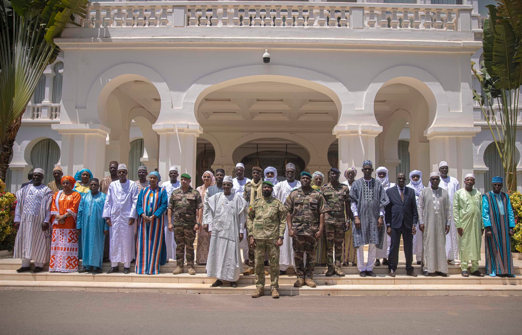 Réaménagement ministériels : La liste des nouveaux ministres et les ministre non reconduits