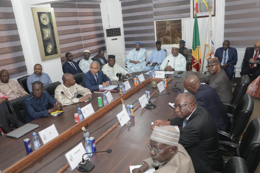 Crise énergétique: Le Premier ministre sur tous les fronts