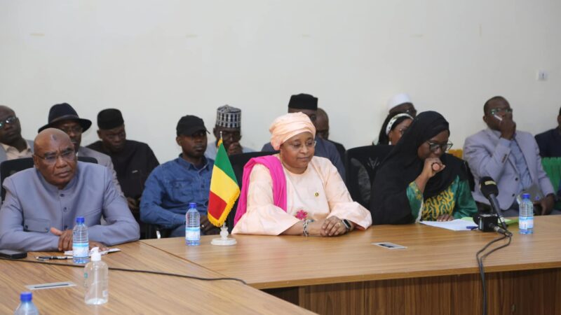 Nouvel an : LE MINISTRE DE LA SANTÉ ET DU DÉVELOPPEMENT SOCIAL TRACE LES PERSPECTIVES POUR 2025