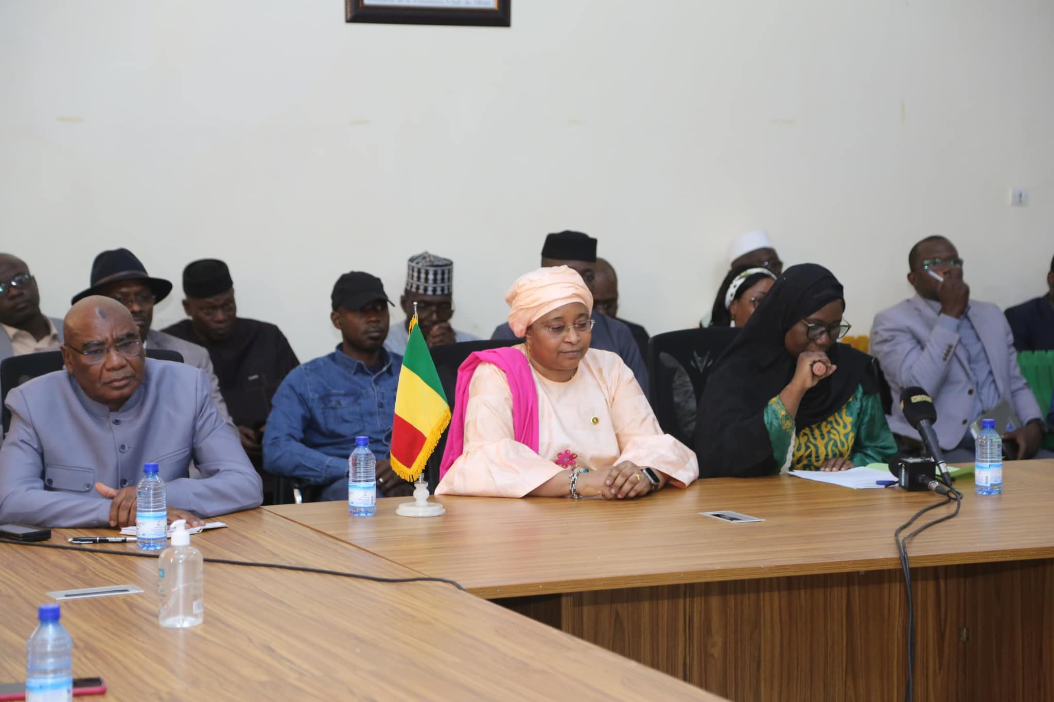 Nouvel an : LE MINISTRE DE LA SANTÉ ET DU DÉVELOPPEMENT SOCIAL TRACE LES PERSPECTIVES POUR 2025