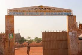 Arrêt de travail au Lycée public de Niamakoro (L.NIAMA) : Les autorités sont fortement interpellées