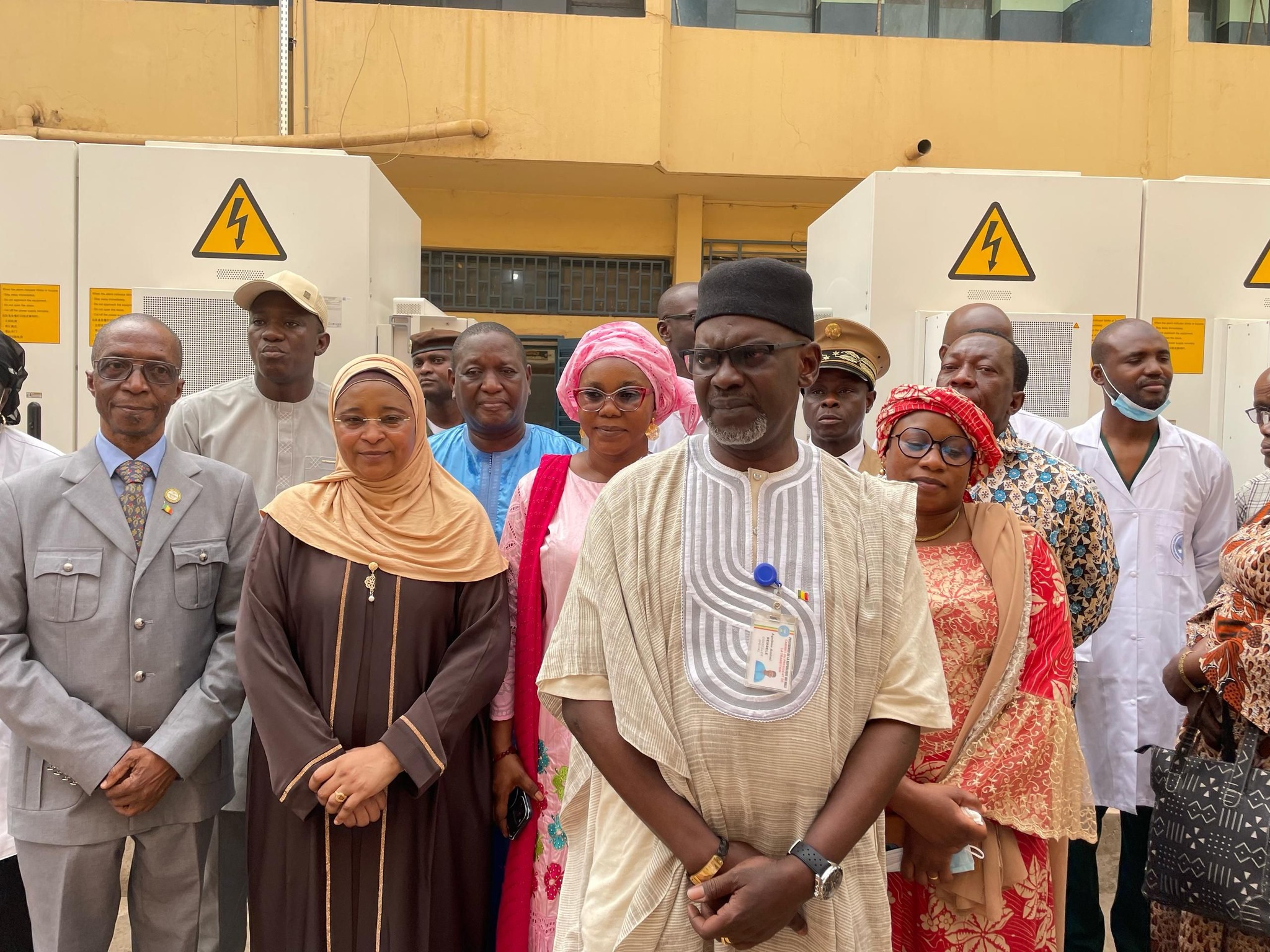 Installation des panneaux solaires au Centre National d’Odonto-stomatologie (CNOS) : Les œuvres sociales du président de la transition prennent une dimension énergétique