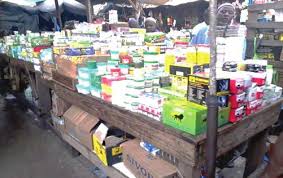 Devanture de Cour de Mahfa Haidara au grand marché de Bamako : Un dépotoir de drogues