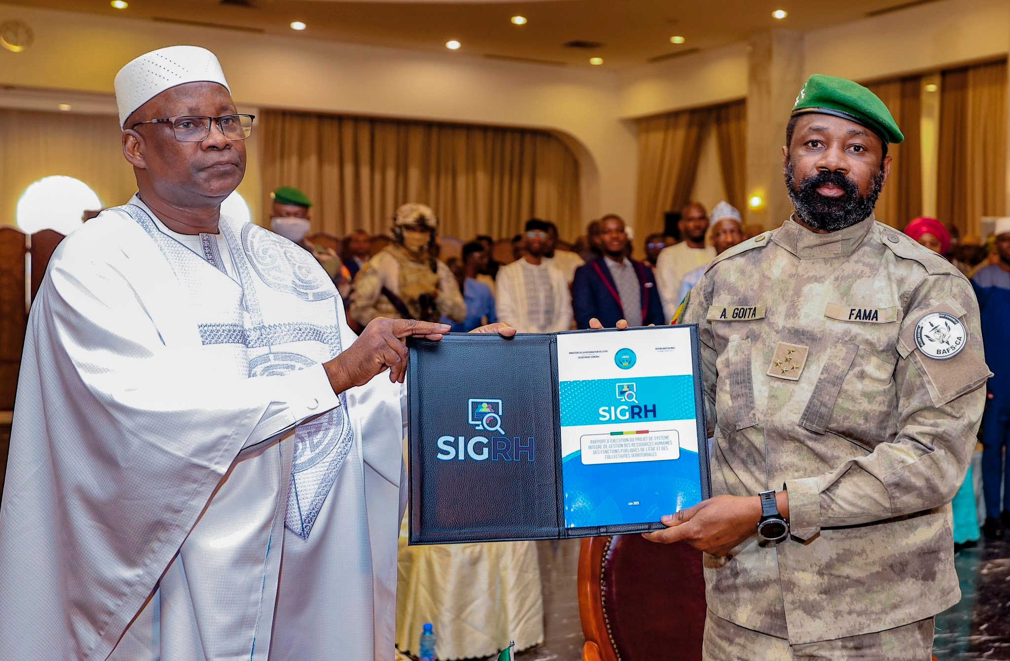 Gestion des ressources humaines des fonctions publiques : Le rapport du SIGRH remis au Président de la Transition