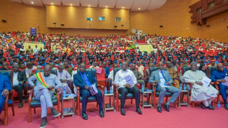 Graduation 2025 de l’ESGIC : le DG du PMU Mali M. Fassery DOUMBIA invite les diplômés à avoir « rendez-vous avec l’Histoire »
