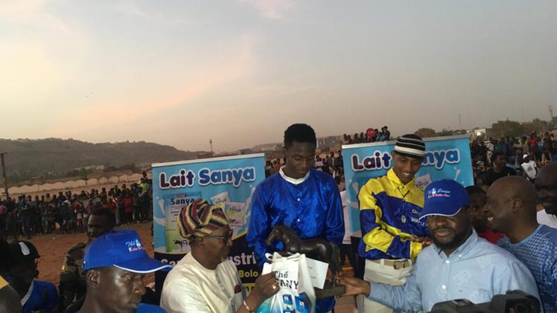 Grand prix Sanya industrie : Le cheval « Ferrari » remporte la catégorie des Cracks