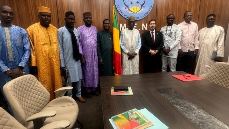 Carnet d’audience : L’ambassadeur du Royaume Uni reçu par le ministre Savane