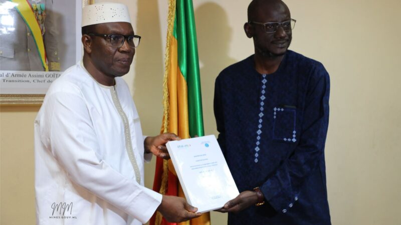 ITIE-Mali : Remise du rapport ITIE 2024 au Ministre des Mines
